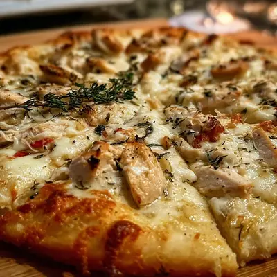 Roasted Garlic White Chicken Pizza